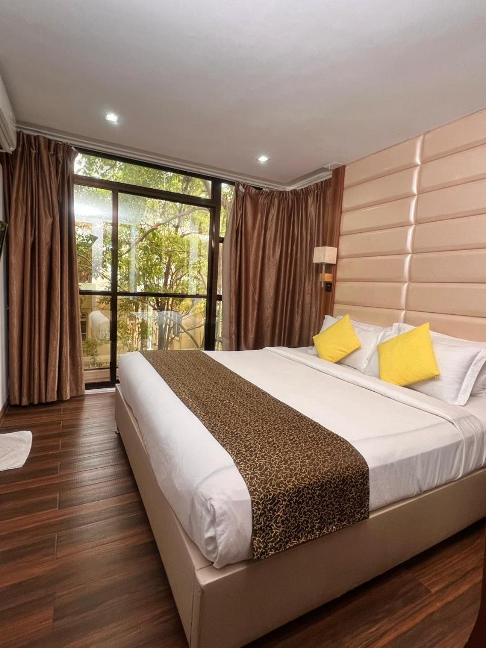 Dreams Grand Hotel Hulhumalé Buitenkant foto